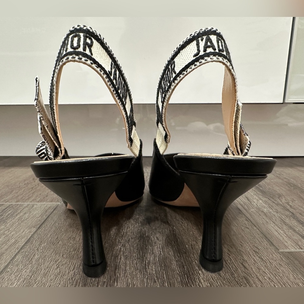 DIOR BLACK LEATHER AND RIBBON KITTEN HEEL SLINGBACKS SIZE 39.5 - Picture 8 of 14